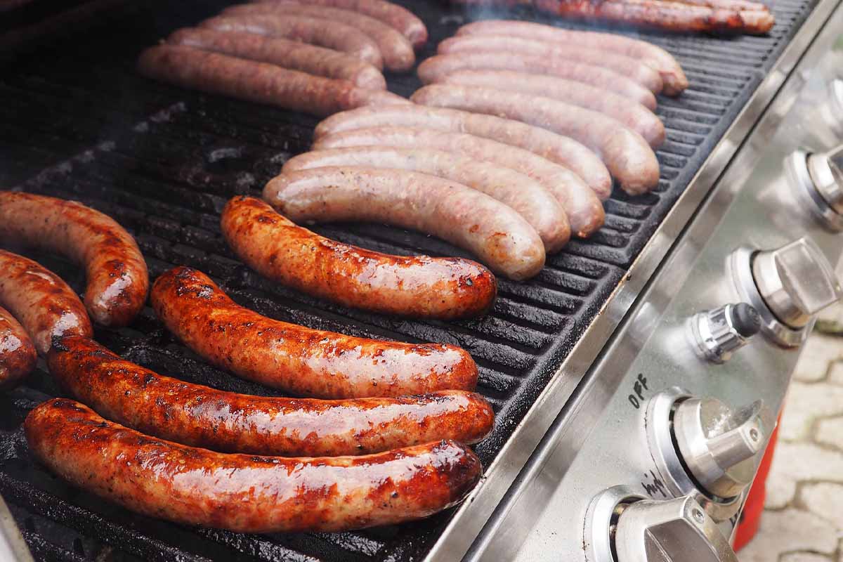Bratwurst selbst gemacht – Bratwurstgewürze Teil I - SANTOS Grill Magazin