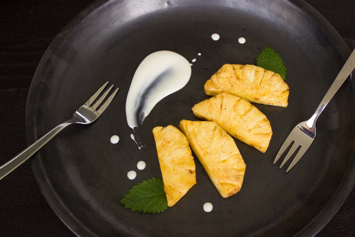 Gegrillte Ananas – ein leckeres Dessert