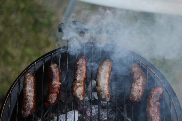 So lässt sich Feuer beim Grillen vermeiden