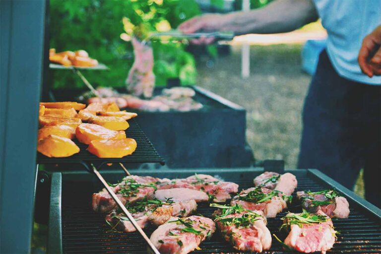 Unsere Bücherecke: Grillen mit Steven Raichlen