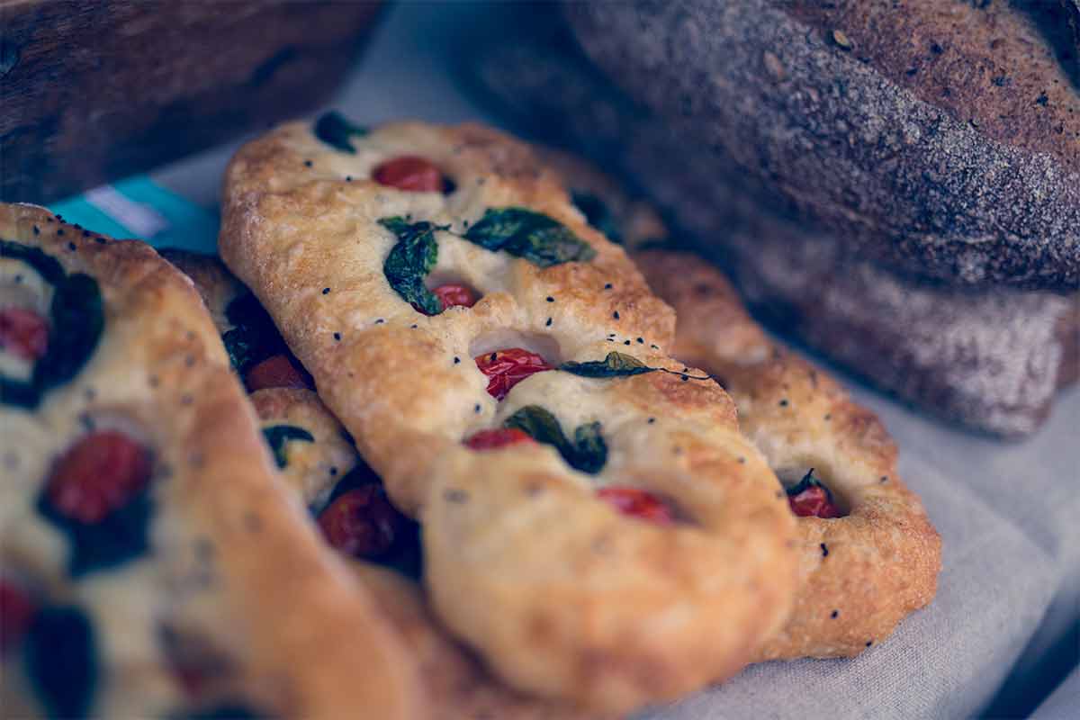 Deftiges Partybrot zum Selberbacken