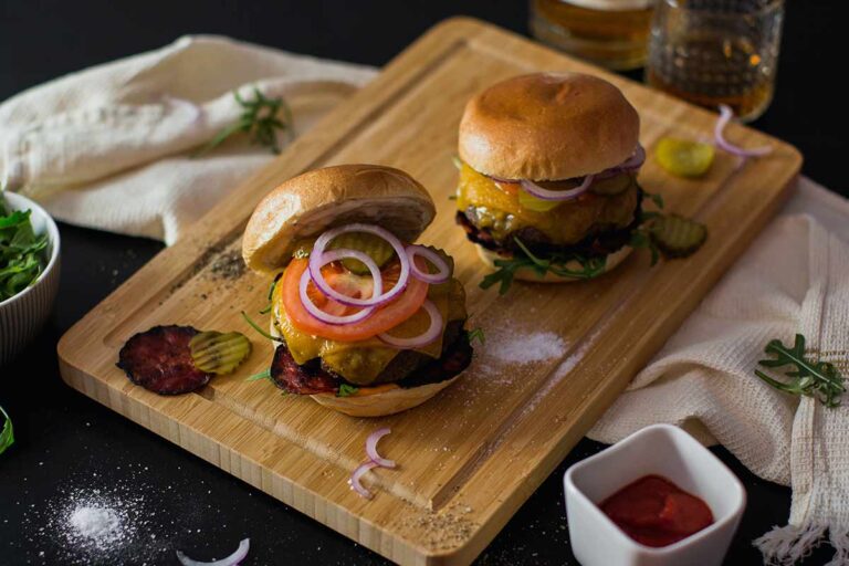 Burger Brötchen – leckere Burger Buns zum Selberbacken