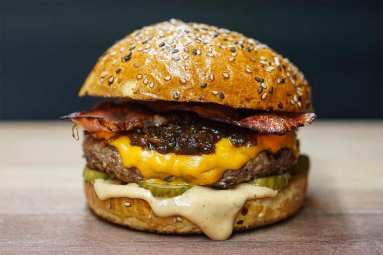 Bratwurst Burger – wir zeigen, wie´s geht