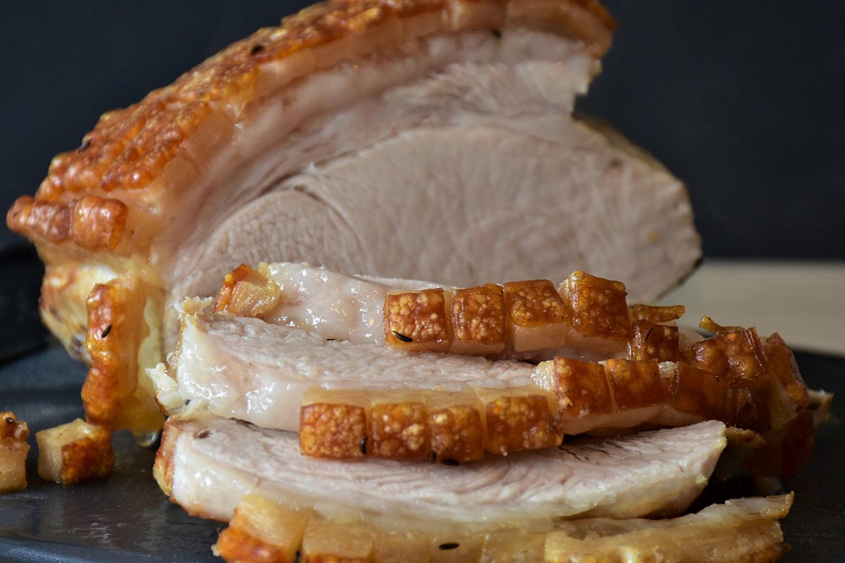 Krustenbraten aus dem Dutch Oven Rezept vom Grill