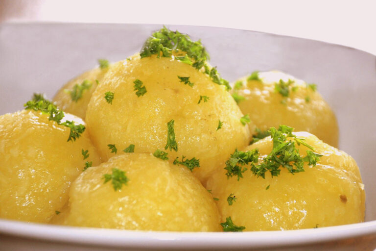 Kartoffelklöße aus dem Dutch Oven