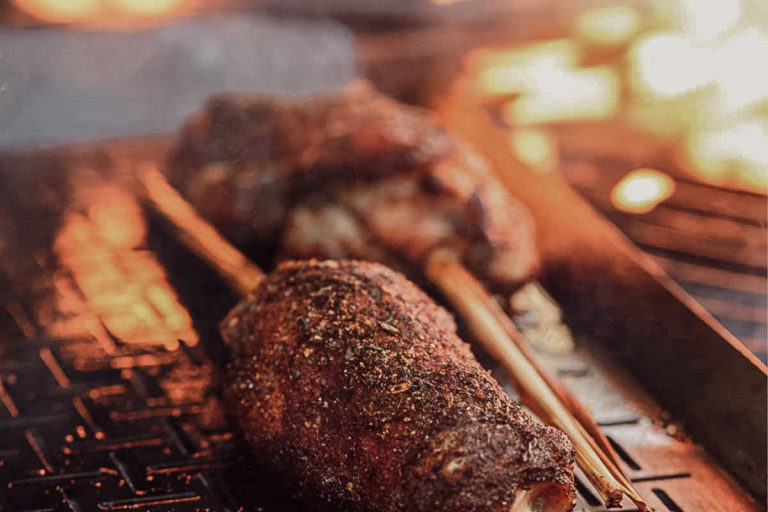 Perfekt für Einsteiger: Gegrillte Hähnchenkeulen