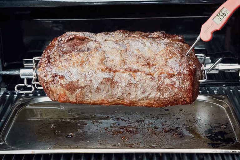 Kaukasischer Schaschlik Spieß vom Grill