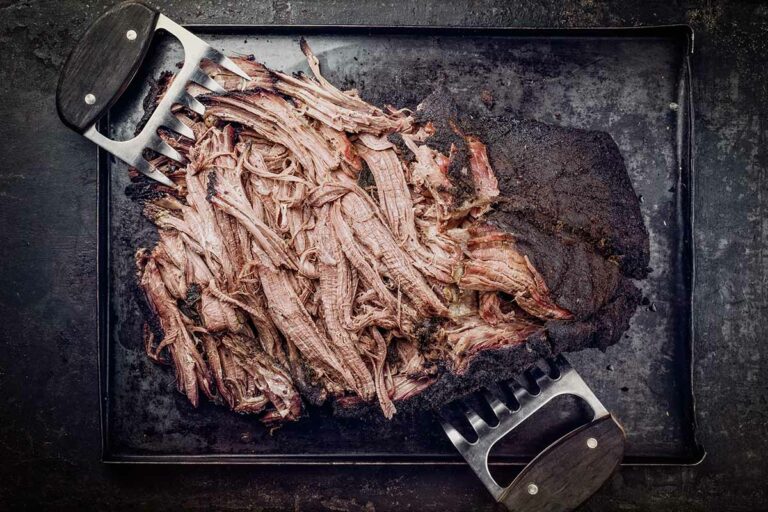 Pulled Beef aus dem Dutch Oven