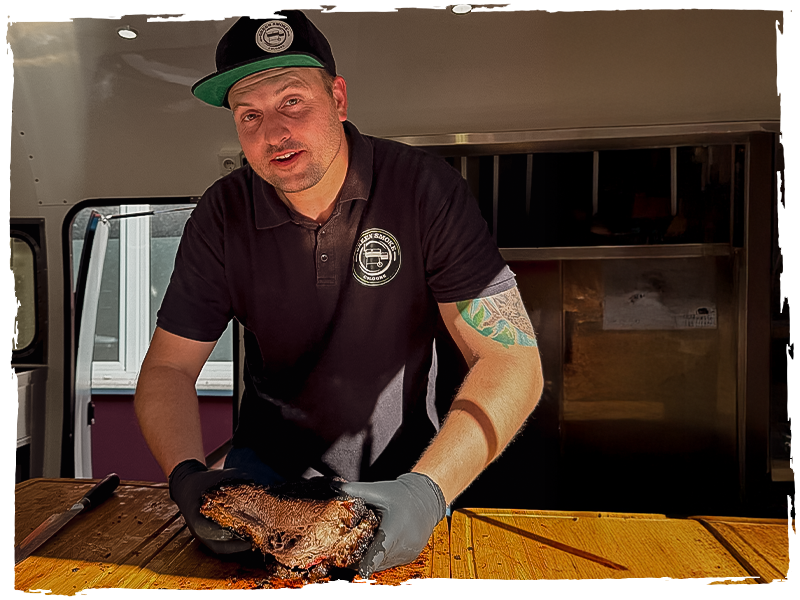 Beim SANTOS Sunset BBQ Market gibt es zahlreiche Leckereien von unterschiedlichen Foodtrucks