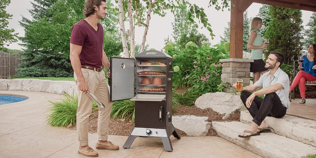 Low & Slow, Smoken und Räuchern: Vertical Smoker von Broil King