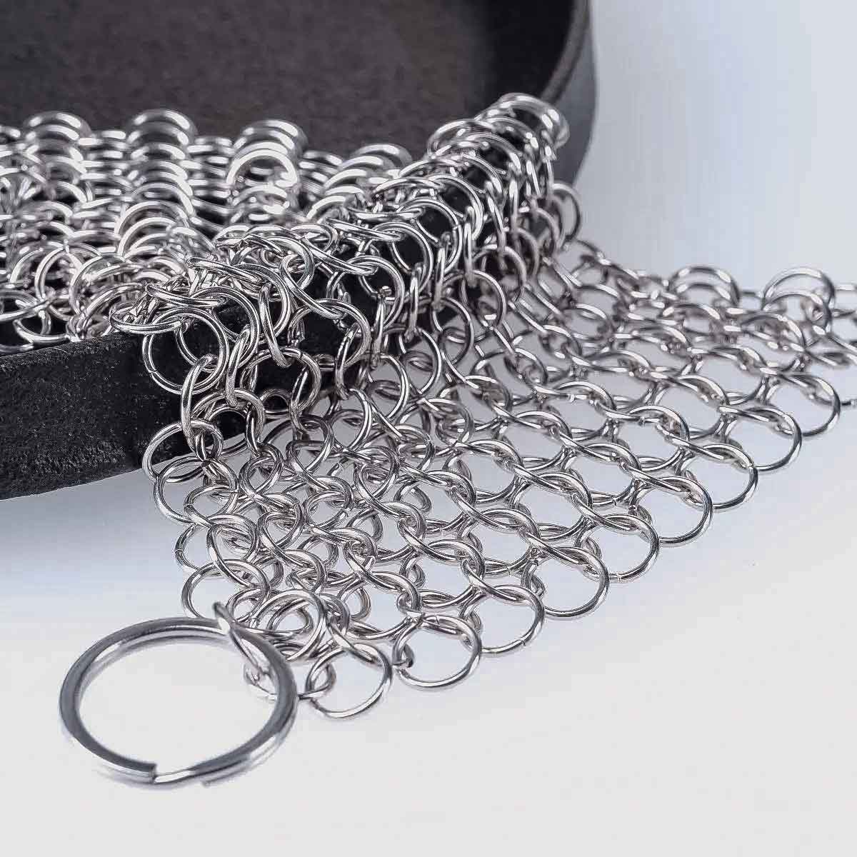 Ringreiniger Lappen aus Ringen zum Reinigen von Gusseisen Ringreiniger Lappen aus Ringen zum Reinigen von Gusseisen