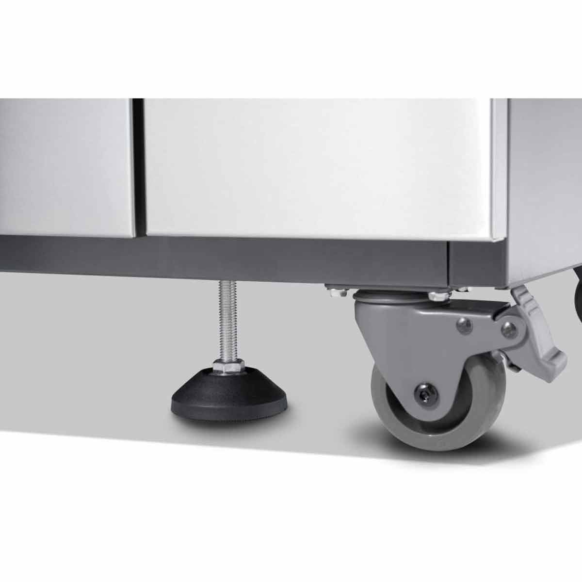 Prestige Pro 665 Connected, mit Nivellierfüßen / Verkleidungs-Kit GAMA001 ist optional erhältlich