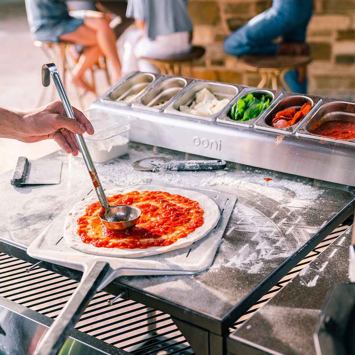 Ooni Perforierte Pizzaschaufel, 35 cm Ooni Perforierte Pizzaschaufel, 35 cm