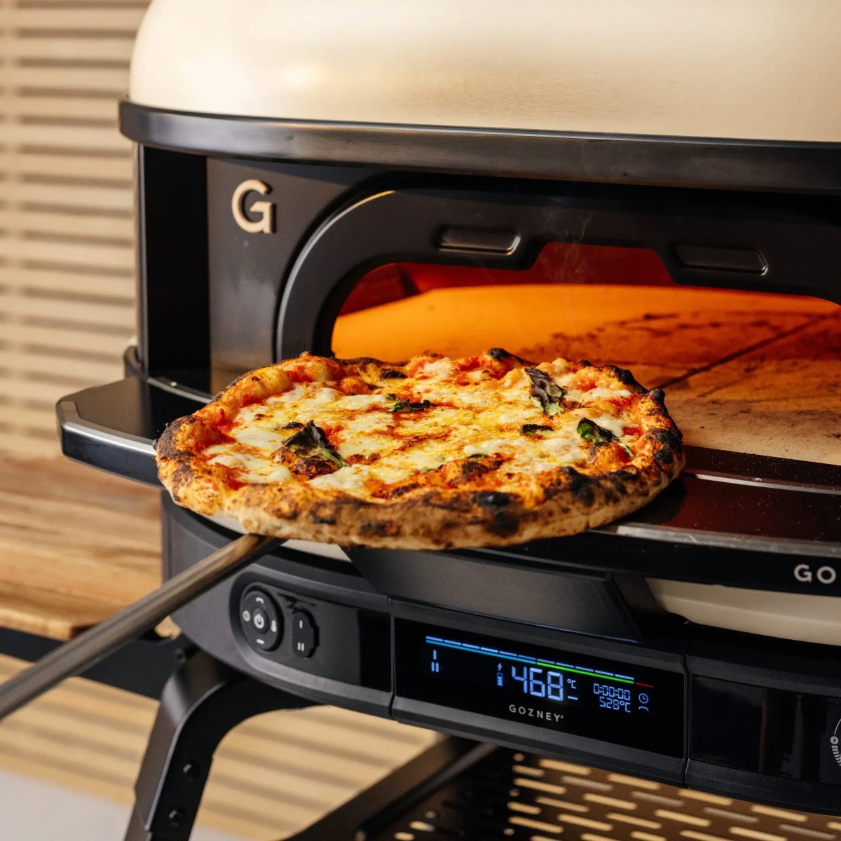 Torbogen an Pizzaofen