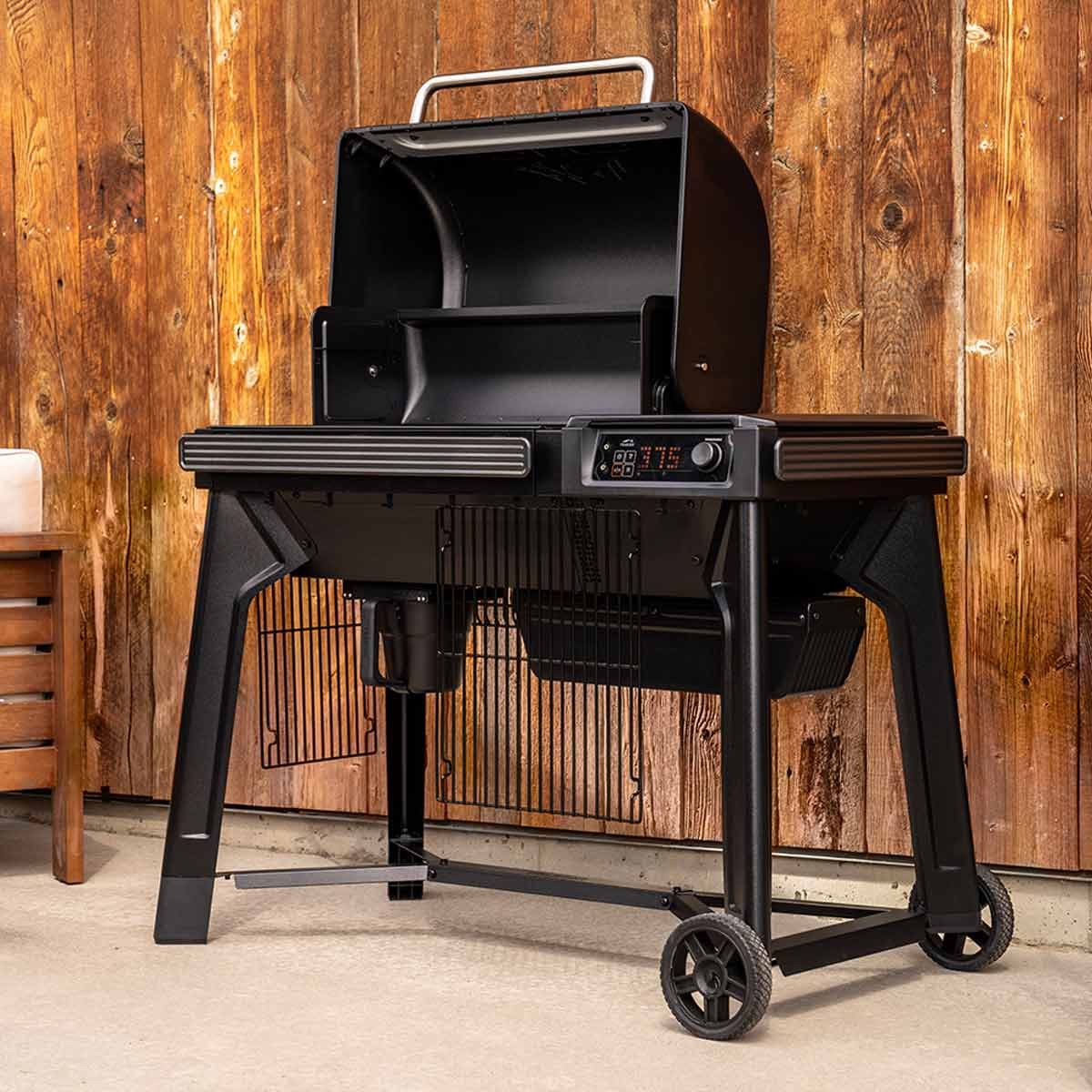 Traeger Woodridge Bundle