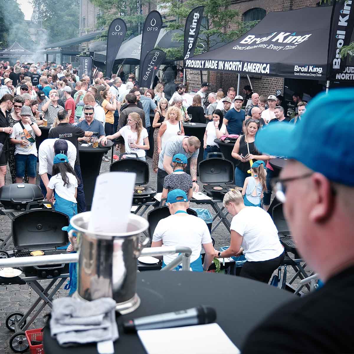 SANTOS Sommerfest 2023 Tickets Köln SANTOS Sommerfest 2023 Napoleon Broil King