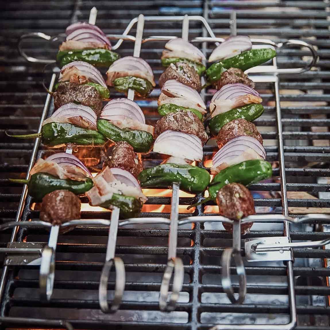 Bbq-spiesen, roestvrij staal met houten handvat Vleesspiesen set, platte barbecue Shish Kebab-stick voor vleesgroenten, voor BBQ-feestbenodigdheden, 39 cm, 25 stuks (39 cm 25 stuks Bbq-spiesen, roestvrij staal met houten handvat Vleesspiesen set, platte barbecue Shish Kebab-stick voor vleesgroenten, voor BBQ-feestbenodigdheden, 39 cm, 25 stuks (39 cm 25 stuks