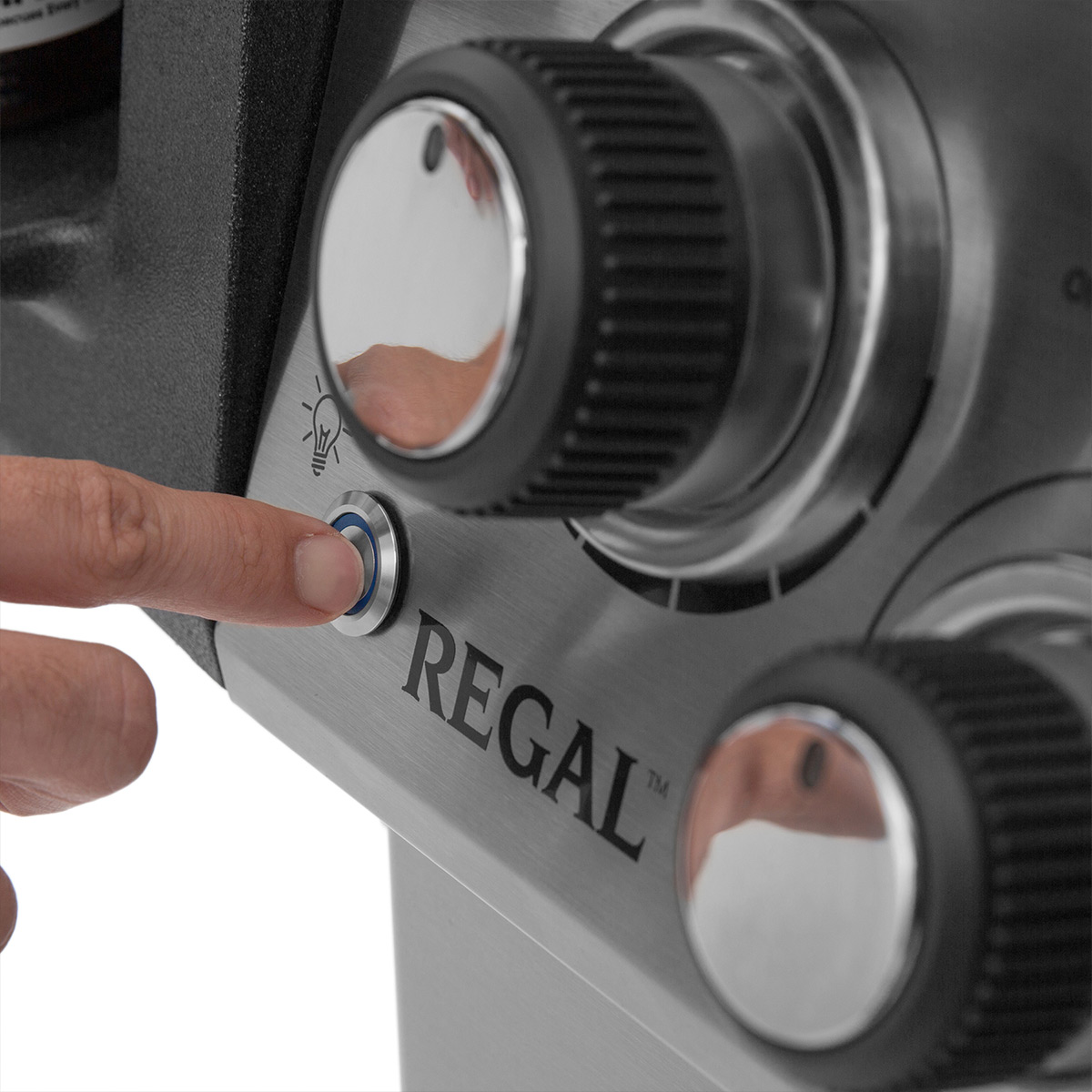 Broil King Regal 590 inkl. Drehspieß, 2021 Drehknöpfe