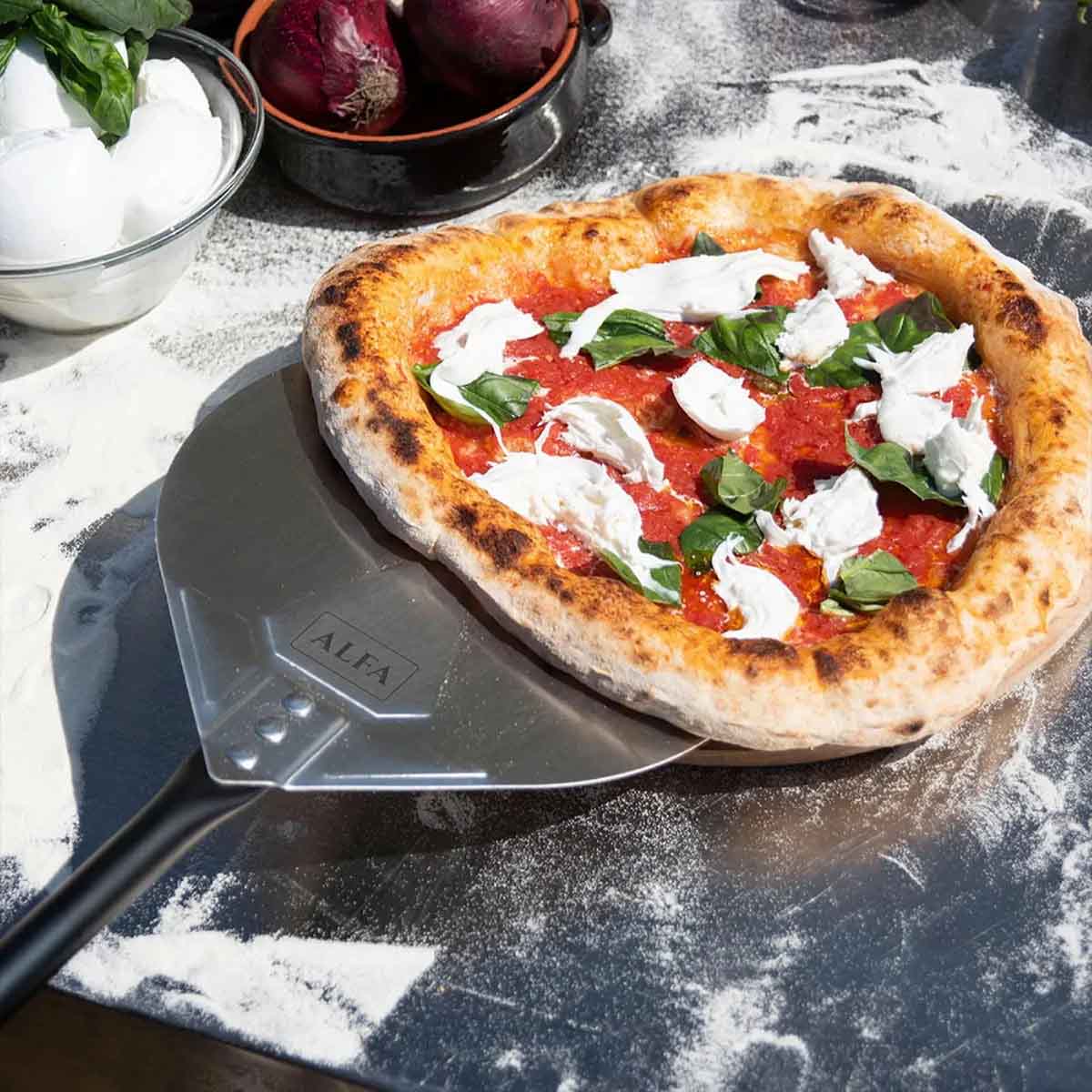 Alfa Refrattari srl Pizza-Schaufel Set (Schaufel Ø 40 cm + Wender + Bürste)