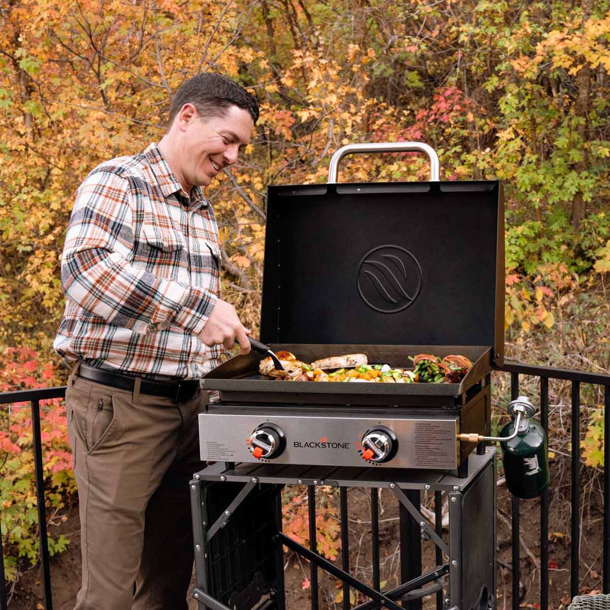 Blackstone Plancha Tischgrill 22" | inkl. Haube | 57 cm