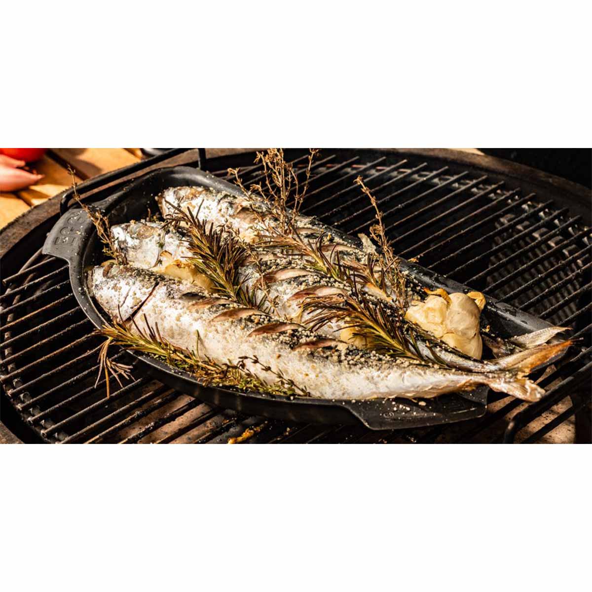 Big Green Egg Gelochter Grillrost, halbrund für XL Big Green Egg Gelochter Grillrost, halbrund für XL