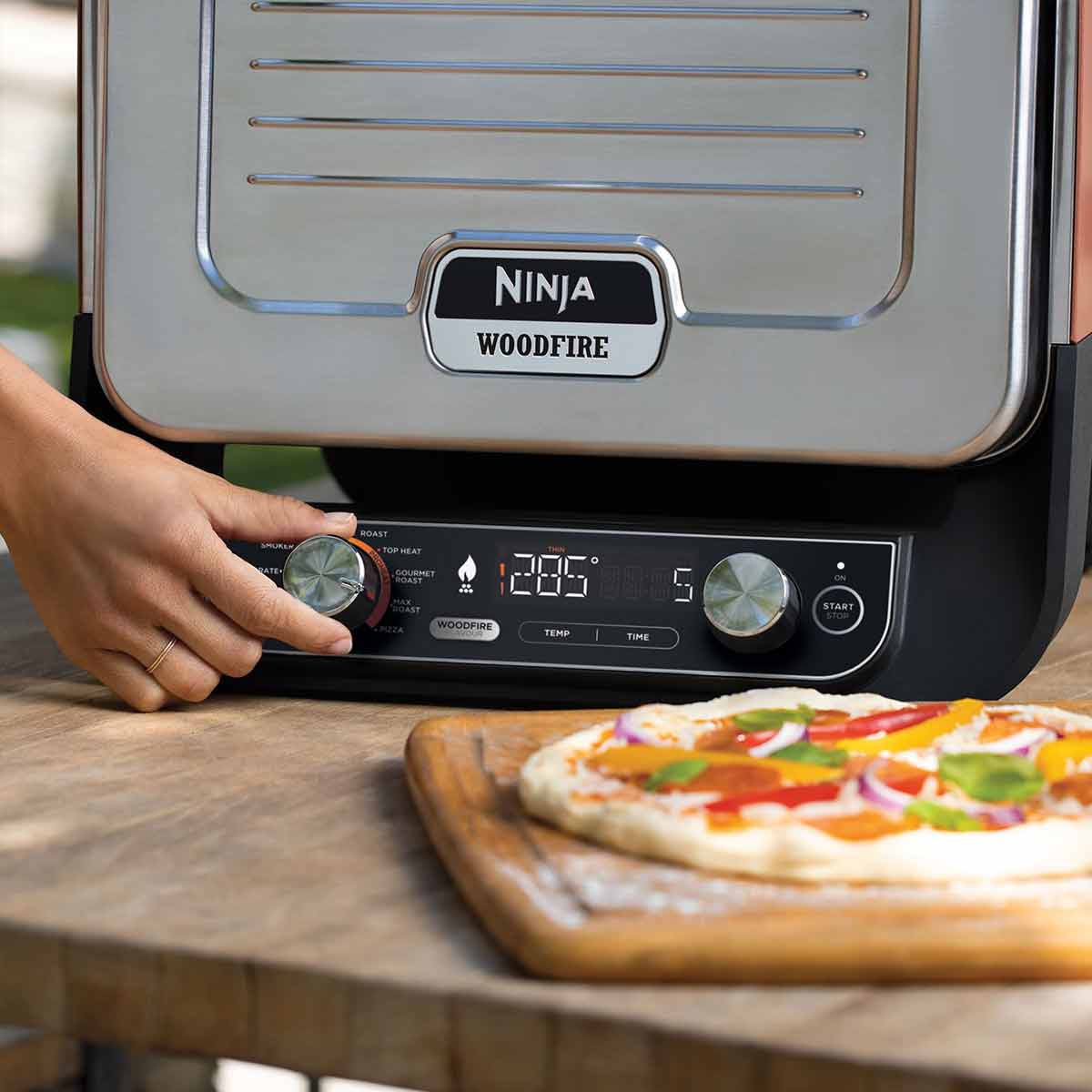 Ninja Woodfire Elektrischer Outdoor Ofen