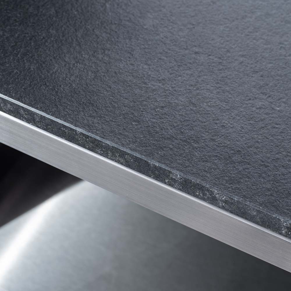 INDRA BLACKLINE Gasgrillstation Napoleon Pro 665 | inkl. Drehspieß Arbeitsplatte Detailaufnahme Granit