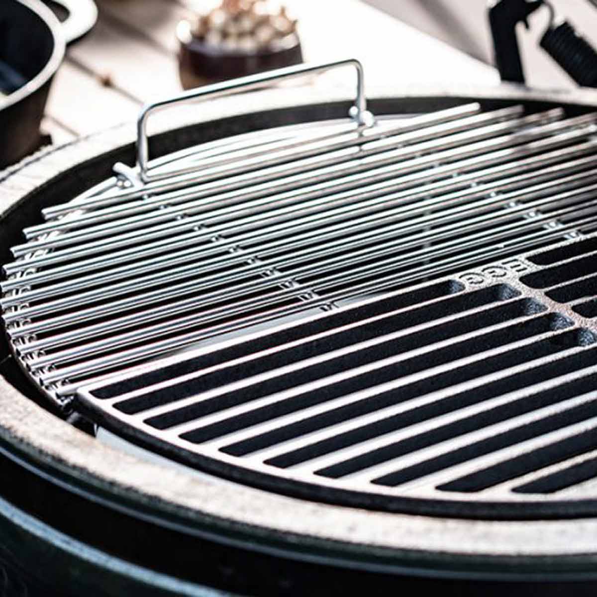 Big Green Egg Edelstahlrost | halbrund für L