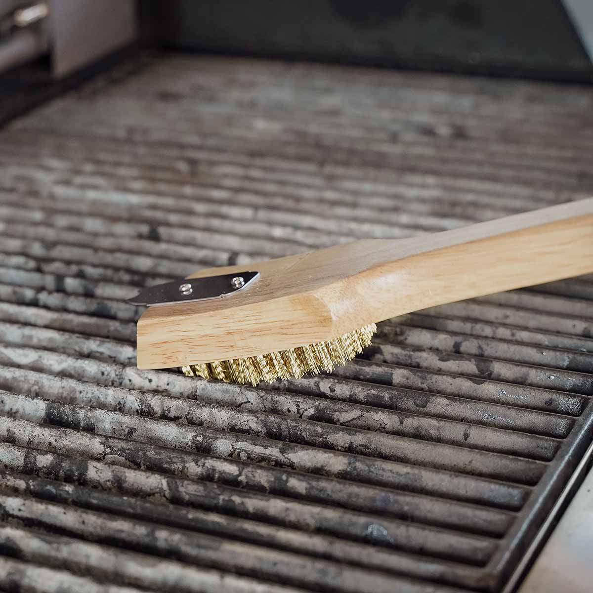SANTOS Holz Grillbürste Messing mit Schaber, 45 cm