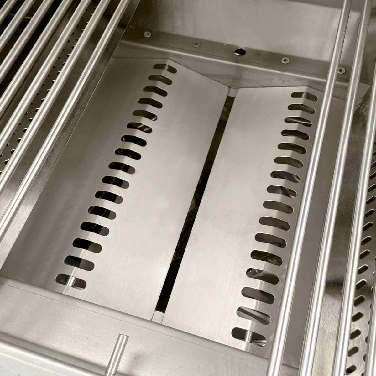 Bull Brahma Einbau Gasgrill, ReliaBULL Flame Tamer Technologie