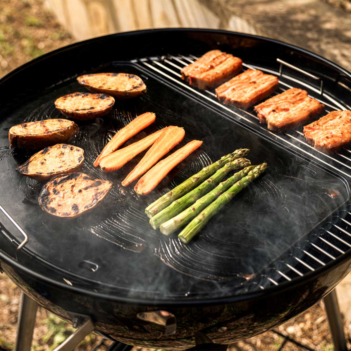 Napoleon Premium Holzkohle Kugelgrill, Ø 57cm, NK22K-LEG-3 Napoleon Premium Holzkohle Kugelgrill, Ø 57cm, NK22K-LEG-3