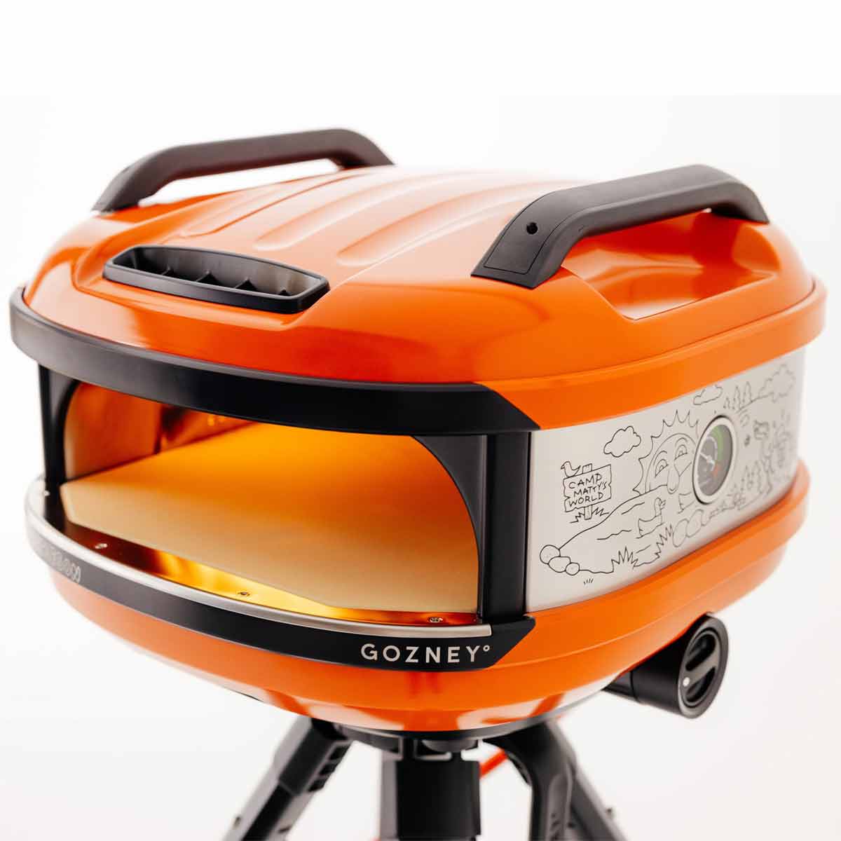 Gozney Tread Pizzaofen in der Matty Matheson Edition mit 12 mm Pizzastein Gozney Tread Pizzaofen in der Matty Matheson Edition mit 12 mm Pizzastein