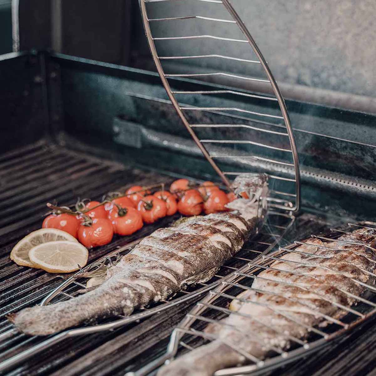 bis - - zu für - - Fischbräter Edelstahl 2x Spülmaschinenfest Fischhalter - Grillergebnisse mit Fisch-Grillkorb Fische 61,5cm 33cm SANTOS XL - Fischgrillzange Hitzeschutzgriff optimale