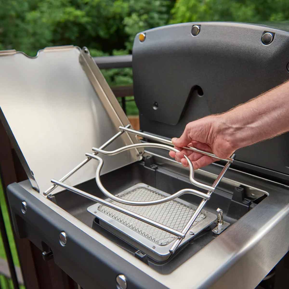 Broil King Wok Ring | Edelstahl Broil King Wok Ring, Position auf dem Seitenbrenner