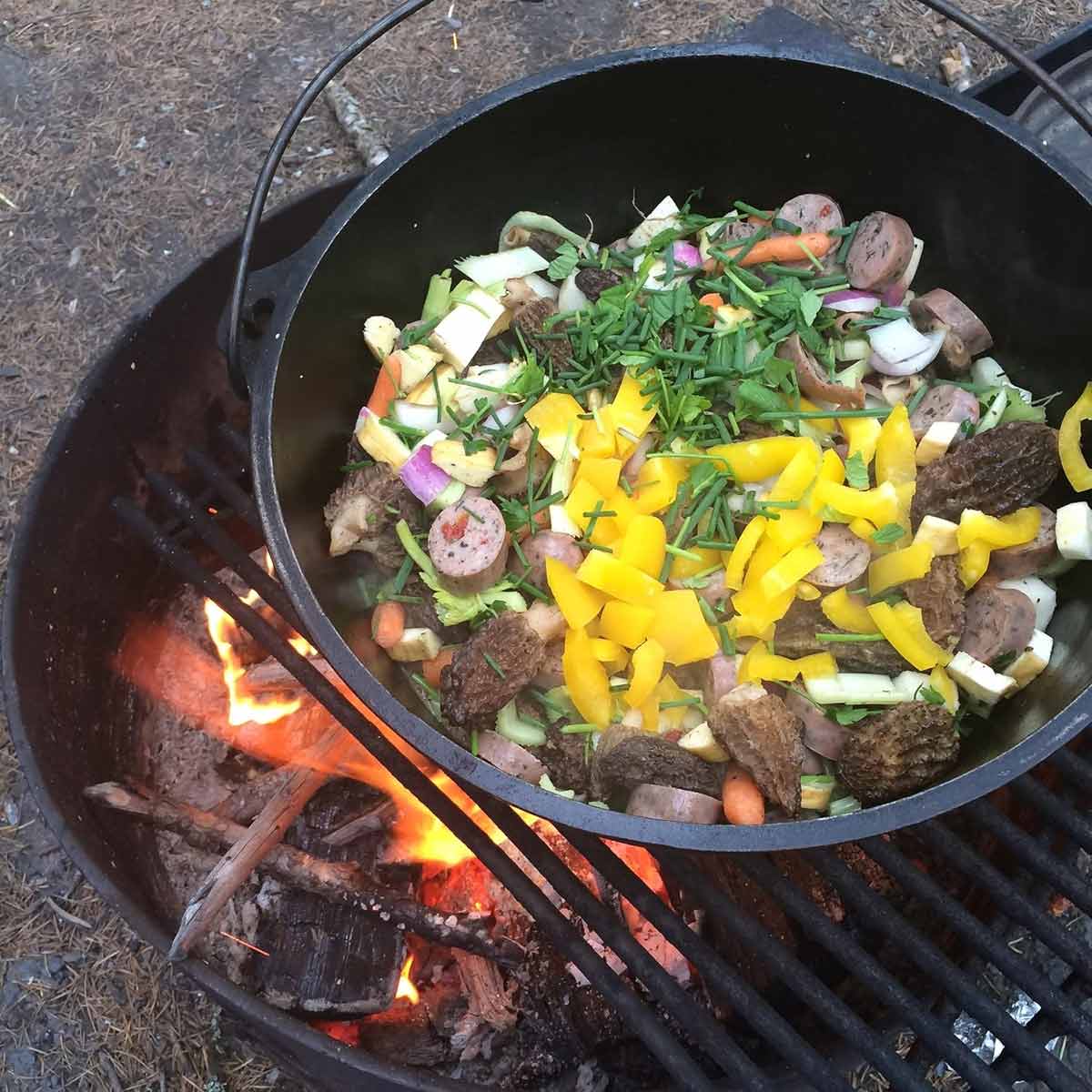 FireRocket Dutch Oven 6qt | 5,5L | mit Füßen FireRocket Dutch Oven 6qt | 5,5L | mit Füßen