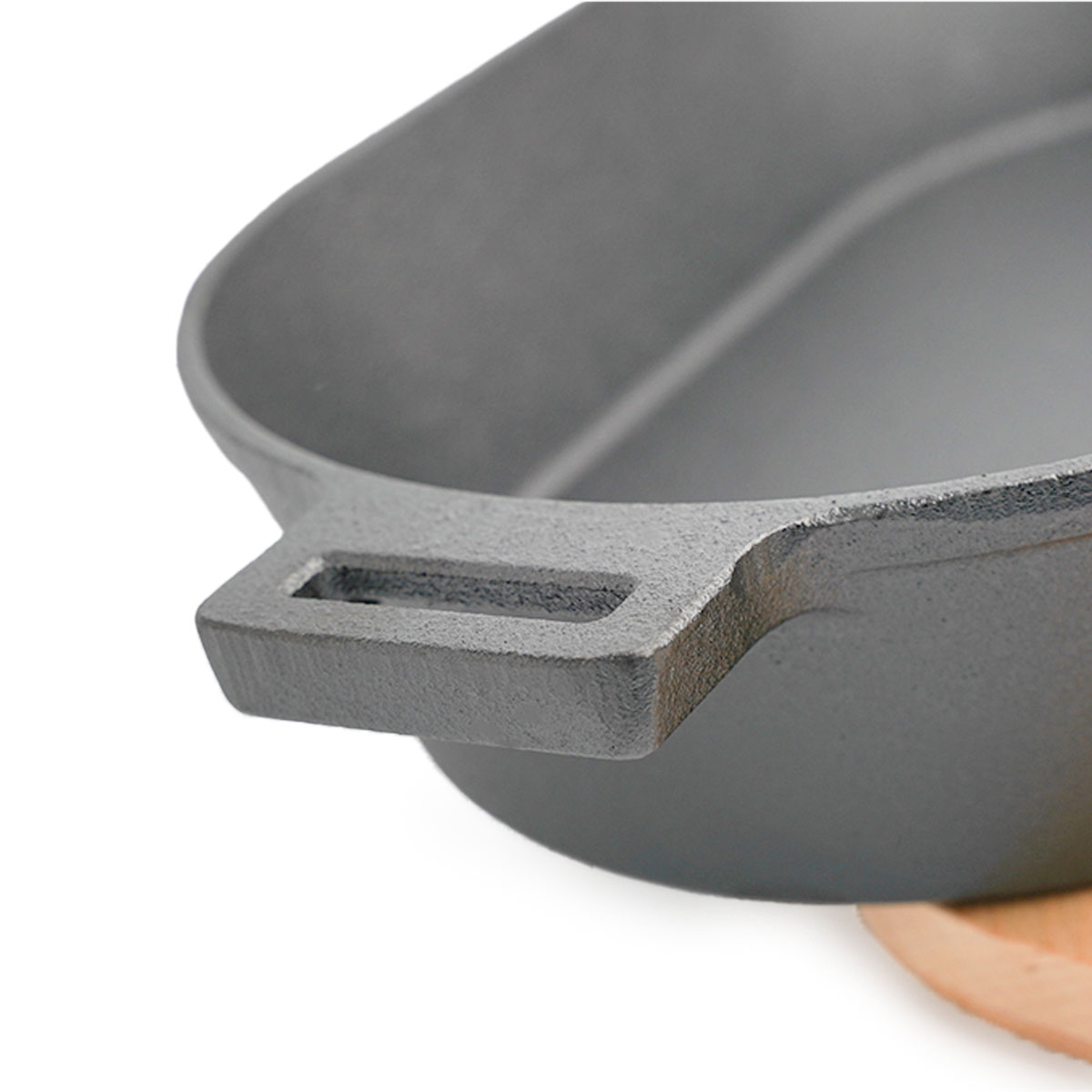 SANTOS Gusseiserne Grillpfanne | oval mit abnehmbarem Griff | 36 x 19 cm
