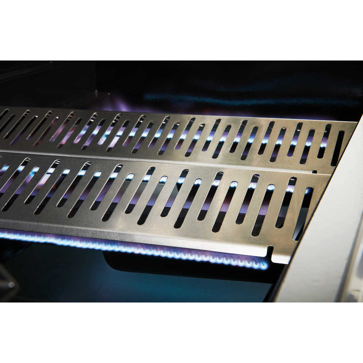 BeefEater 1200S Serie 4 Brenner Grillwagen inkl. Seitenbrenner, Edelstahl