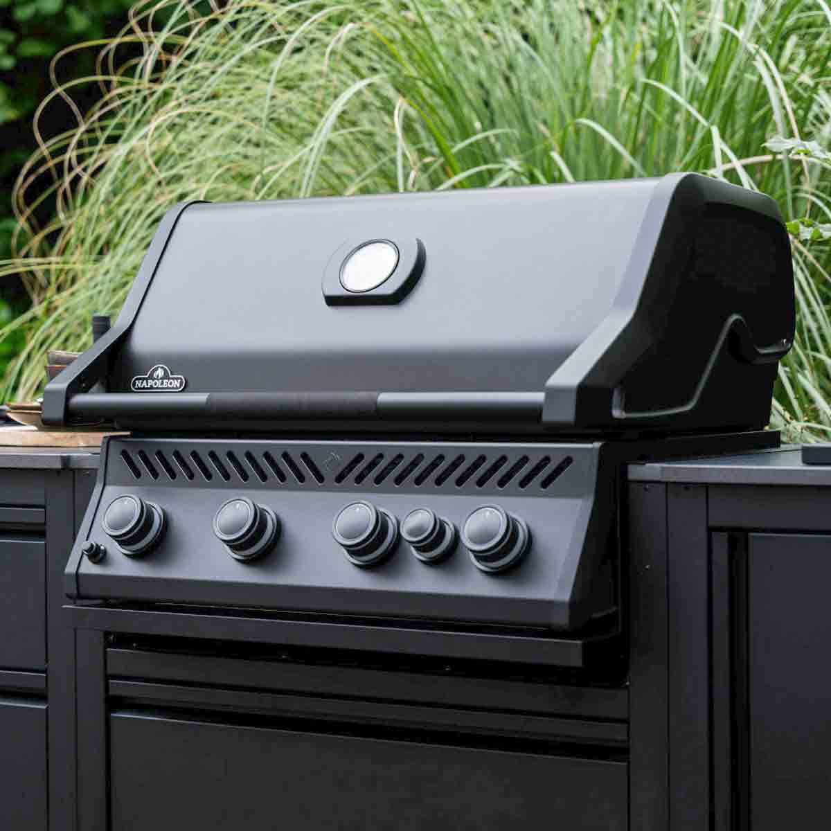 Napoleon Einbaugrill 300-Series 32 Zoll in Mattschwarz